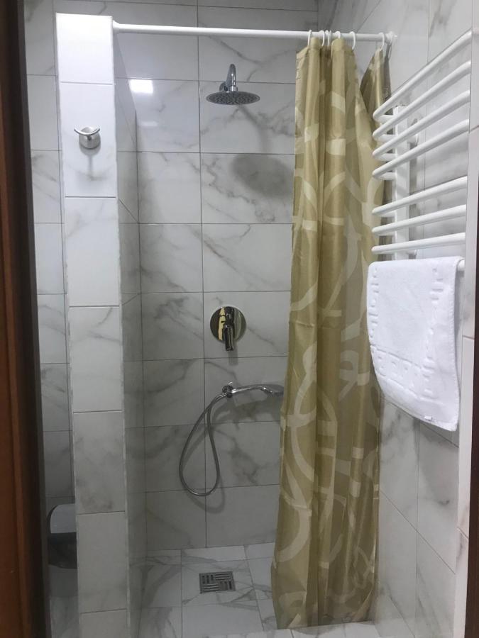 SytikLand — shower